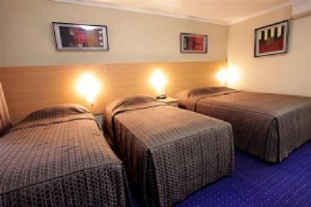 Cattlemans Country Motor Inn & Serviced Apartments Dubbo Bagian luar foto
