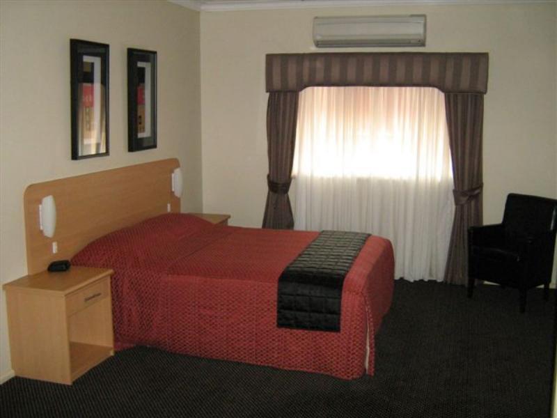Cattlemans Country Motor Inn & Serviced Apartments Dubbo Bagian luar foto