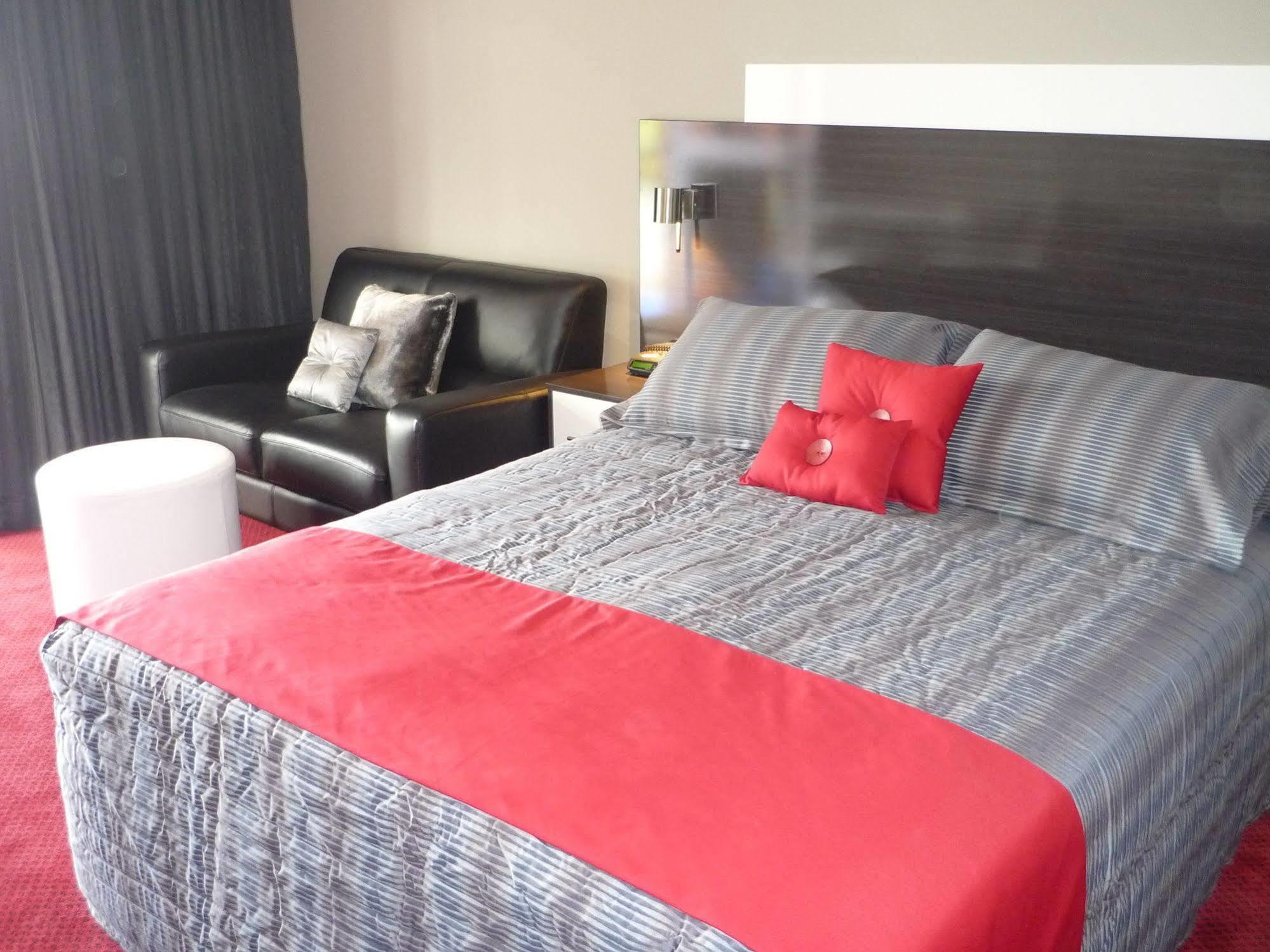 Cattlemans Country Motor Inn & Serviced Apartments Dubbo Bagian luar foto