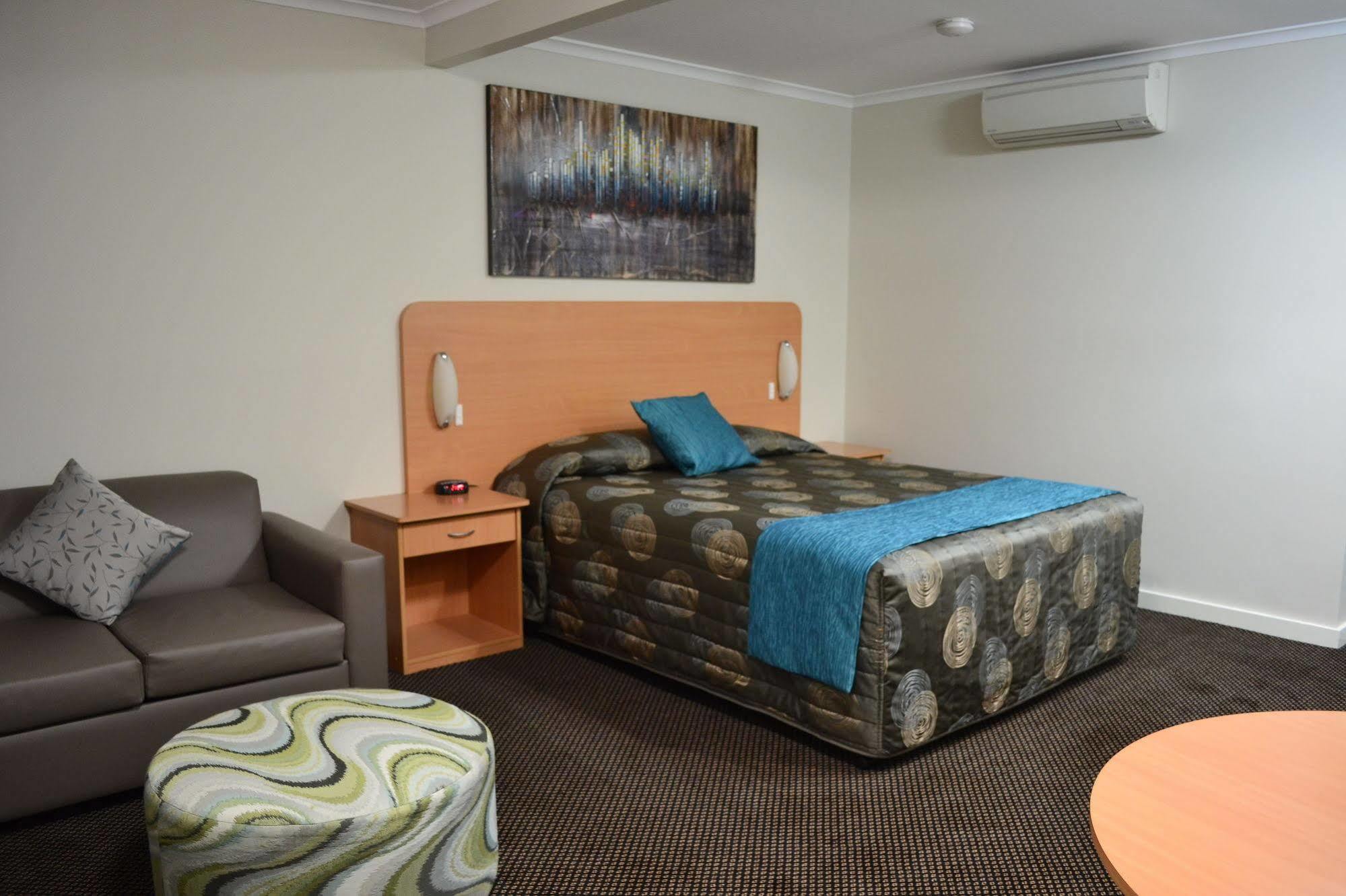 Cattlemans Country Motor Inn & Serviced Apartments Dubbo Bagian luar foto